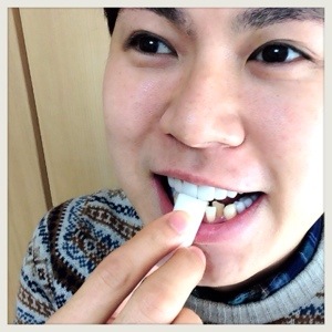 【体験レポ】ポリリンキューブ《速攻美白》で歯のホワイトニング